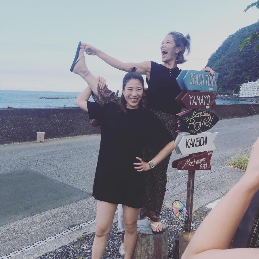 海と山に囲まれた静かな港町の オーシャンビュー 個室ゲストハウスeat&Stay Romey Shizuoka Dış mekan fotoğraf