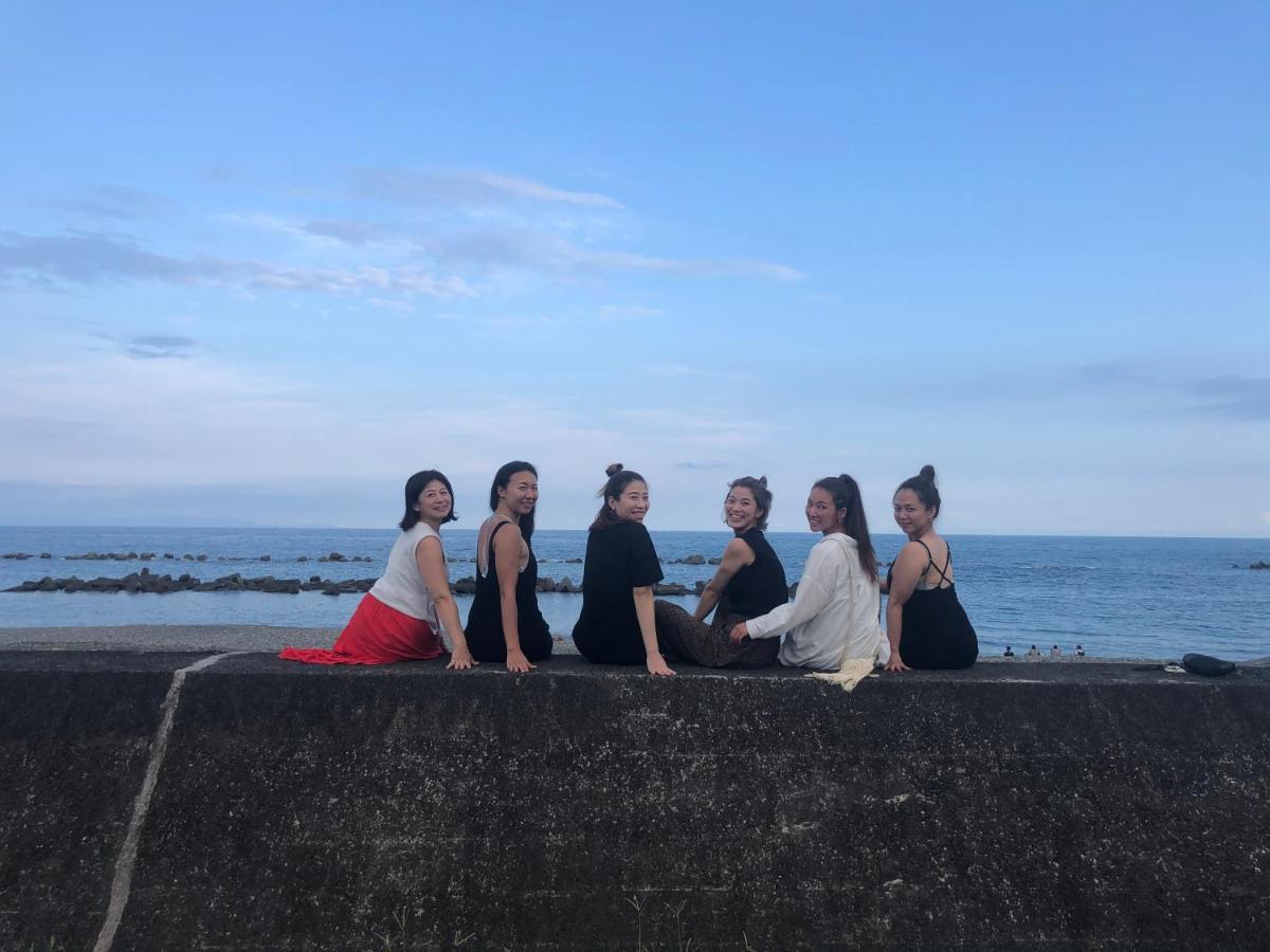 海と山に囲まれた静かな港町の オーシャンビュー 個室ゲストハウスeat&Stay Romey Shizuoka Dış mekan fotoğraf